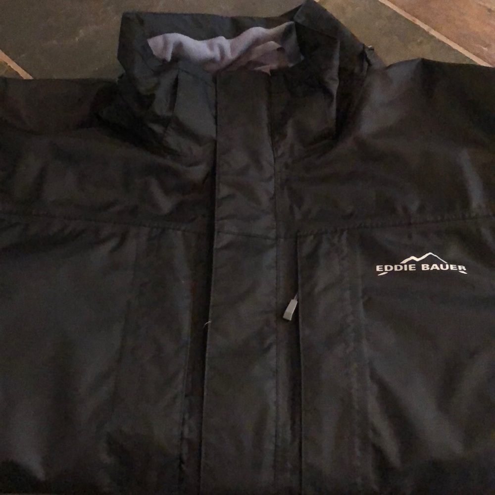 Eddie Bauer, Weatheredge windbreaker